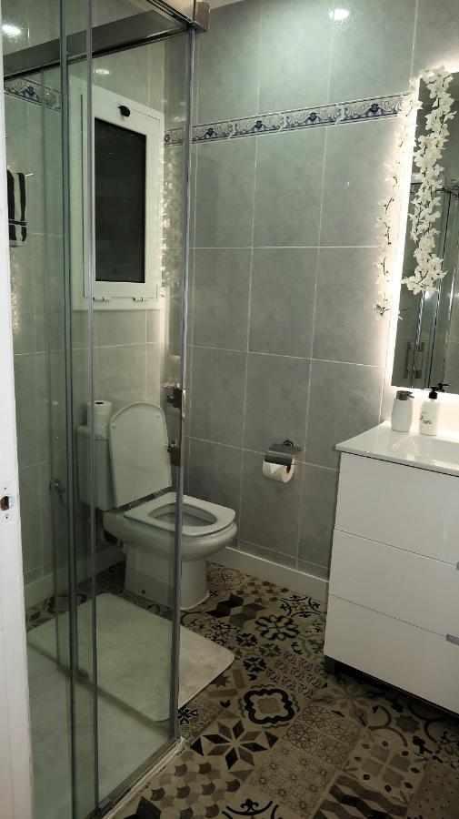 Entire Apartment , 2 Bedrooms Newly Remodeled Center Sitges Barcelona Exterior photo